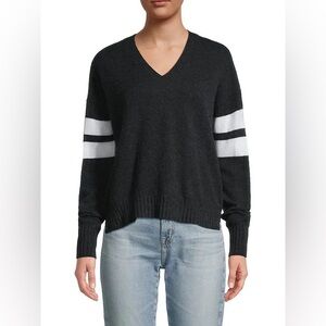 Minnie Rose Black and White Cashmere V-Neck Sweater